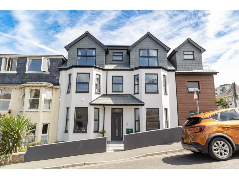 Ground Floor Couples Retreat Apartment in Newquay