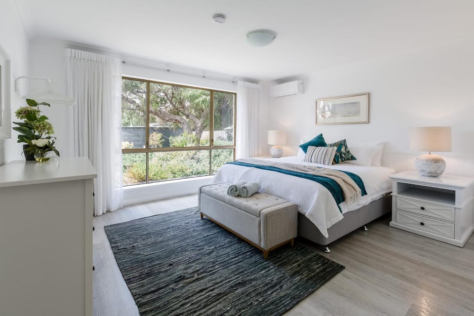 Capewood - Coastal Family Retreat in Prevelly Villa in Mitchell Drive