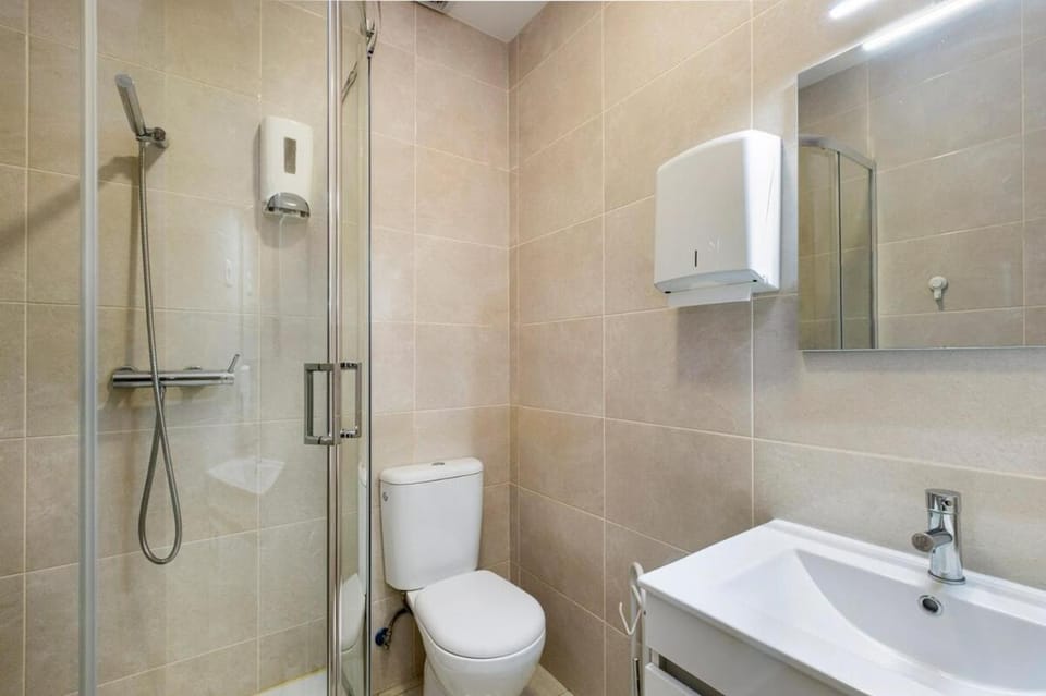3ºE 24 de Julho Terrace Apartment in Lisbon