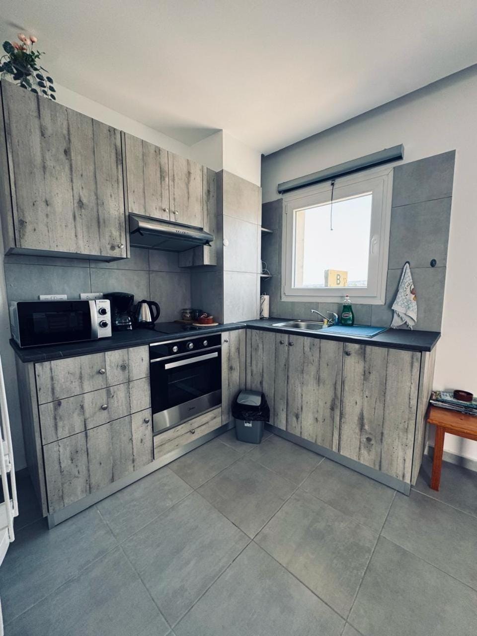 microwave, oven, kitchen
