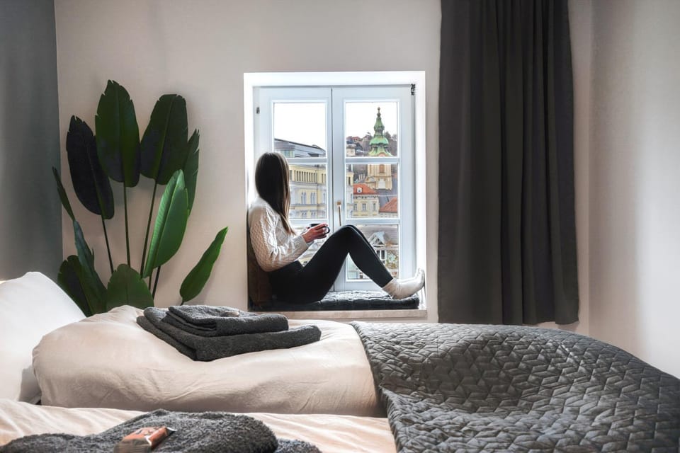 Bed, View (from property/room), View (from property/room), Seating area, Bedroom, City view, City view, Landmark view, Landmark view