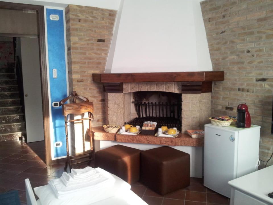 Communal lounge/ TV room