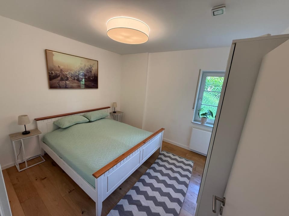 Bed, Photo of the whole room, Bedroom, wardrobe