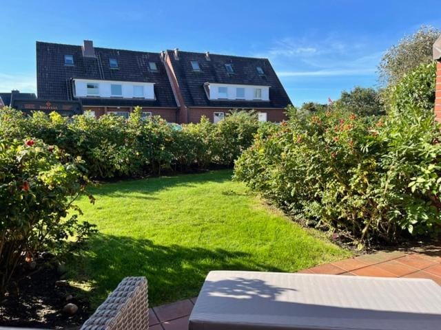 Garden, Garden view