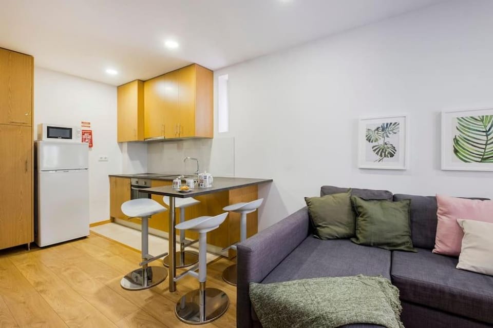4ºD 24 de Julho Terrace Apartment in Lisbon
