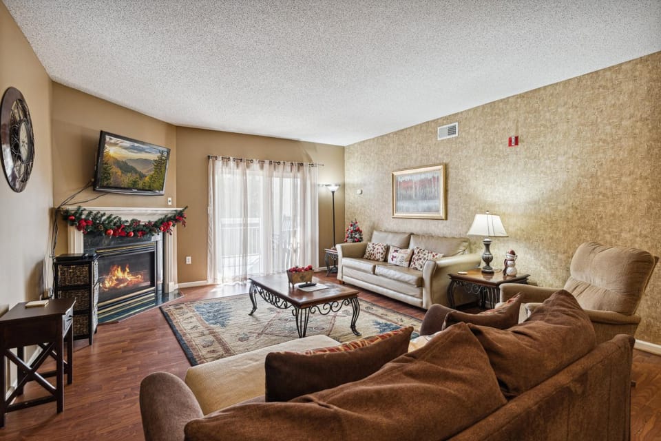 WP332 Eagle View House in Pigeon Forge