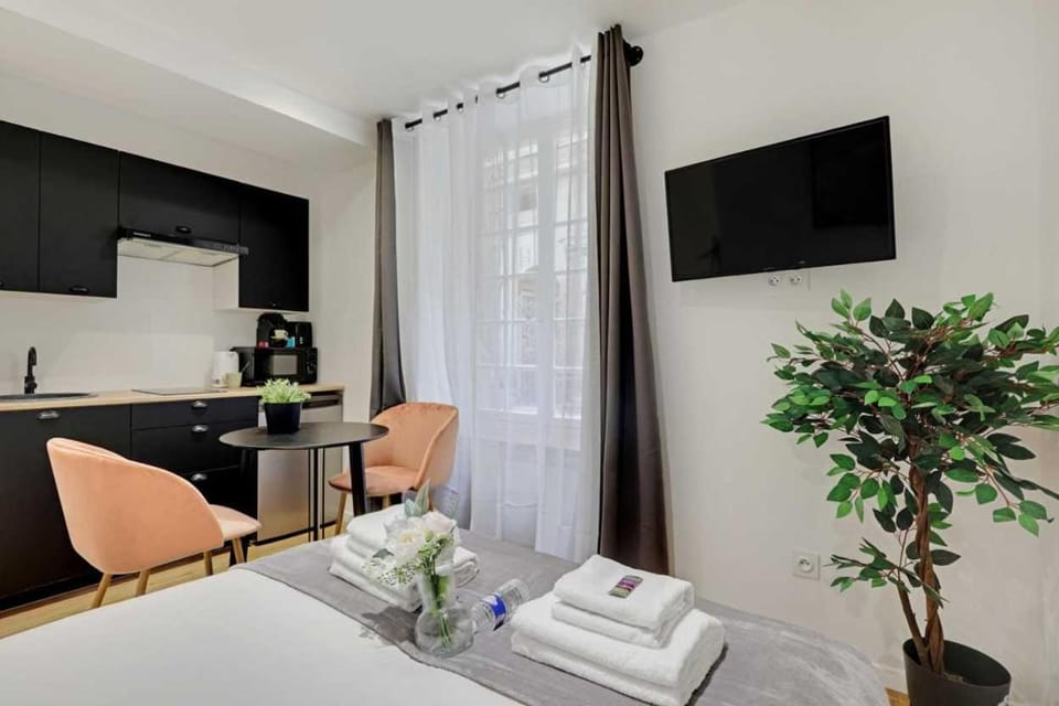 Cozy studio -2P- Sorbonne Institute- Latin quarter Apartment in Paris