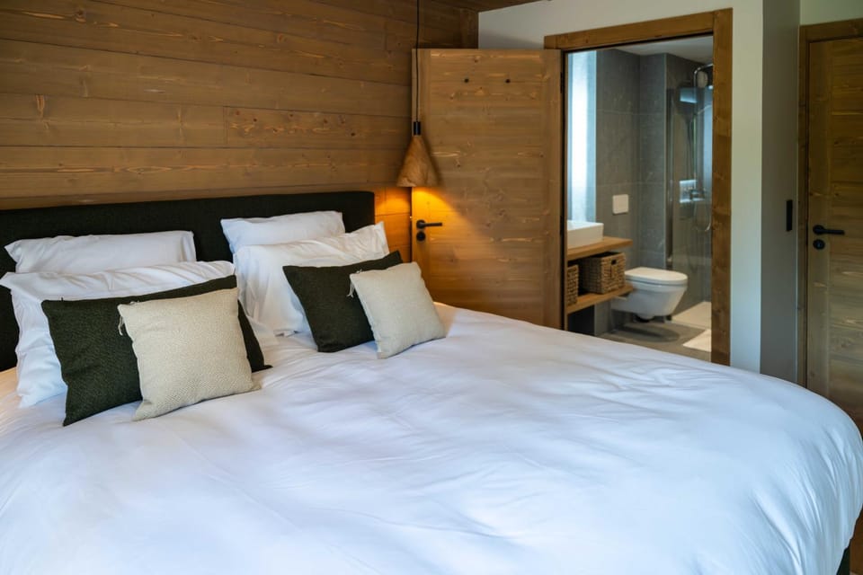 Exclusive accommodation terrace, parking and pool Apartment in Megève