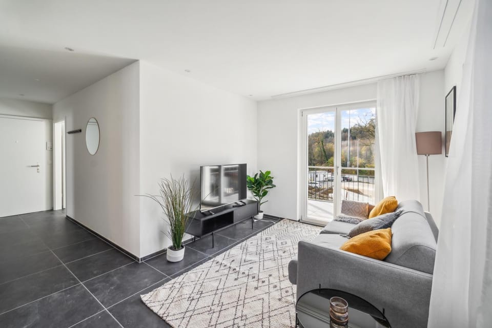 TV and multimedia, View (from property/room), Living room, Seating area