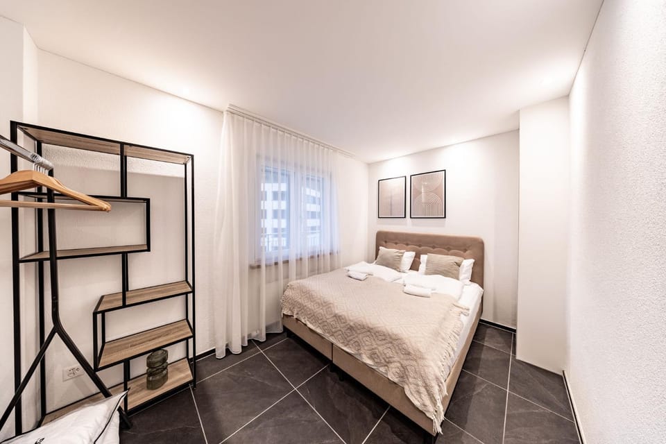 Bed, Photo of the whole room, Bedroom, Family, wardrobe