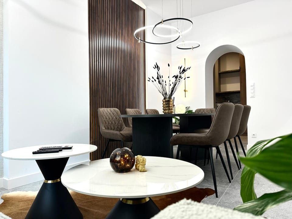 Dubois Apartment - Self Check-In 20h Apartment in Wroclaw