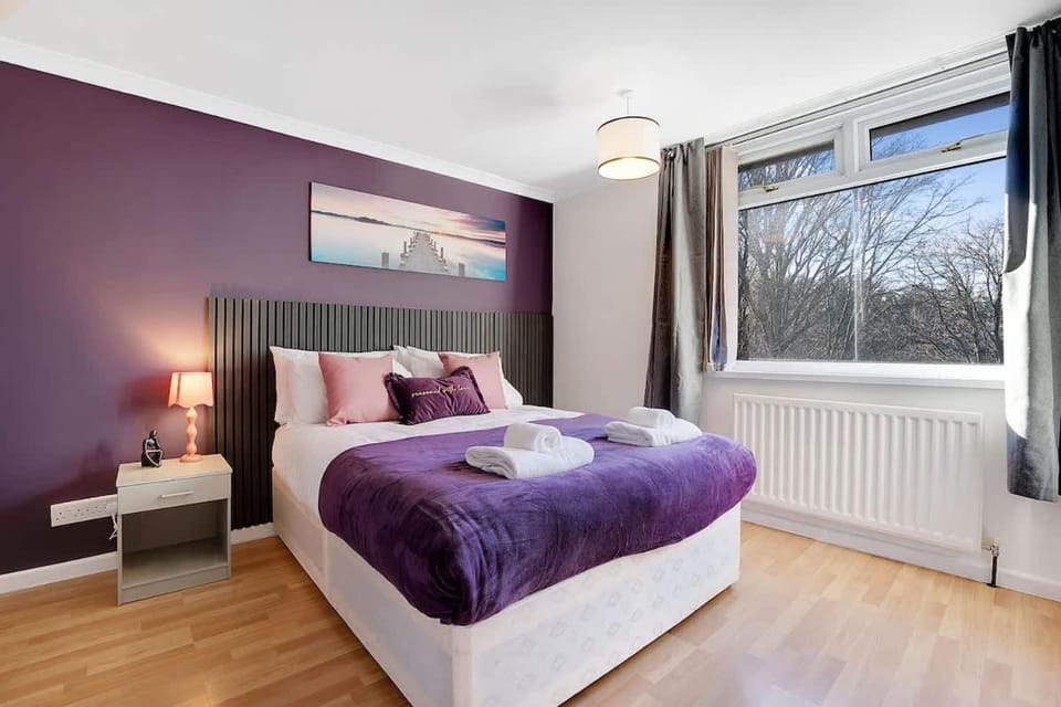 NEW! 4BR in Stafford Place House in England
