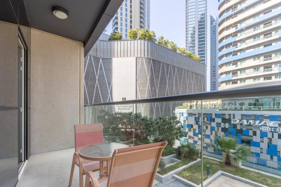 Balcony/Terrace, City view