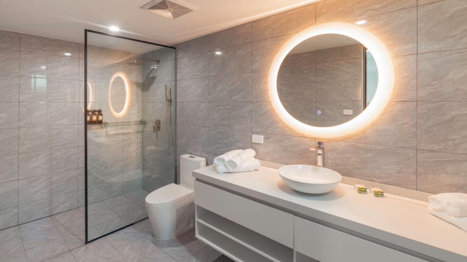 Shower, Toilet, Bathroom