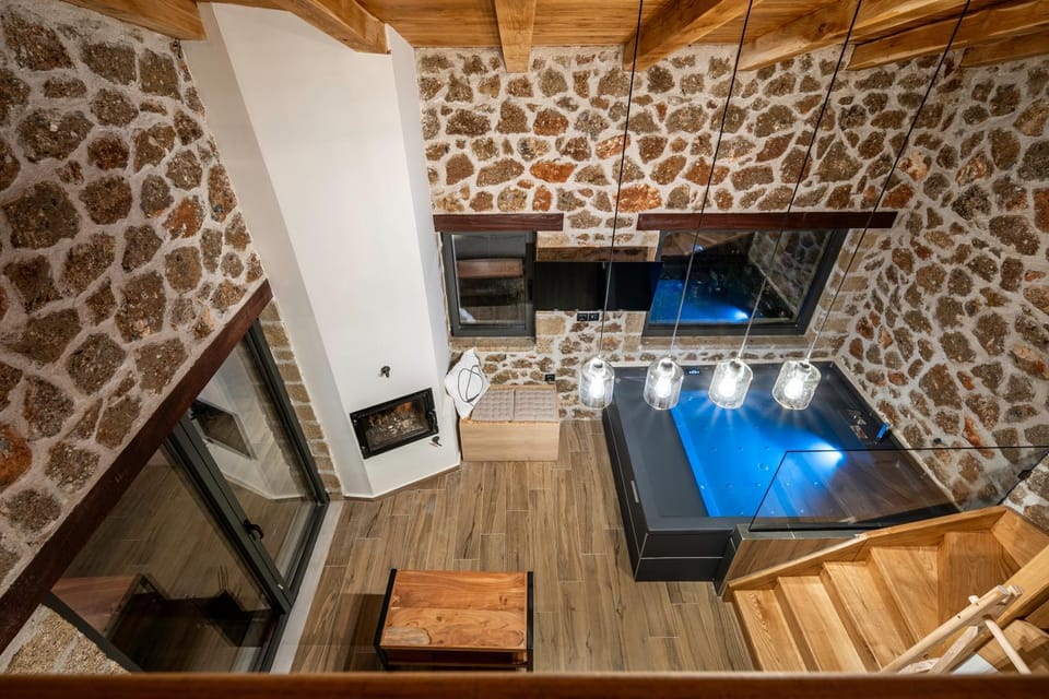 Hot Tub, Photo of the whole room
