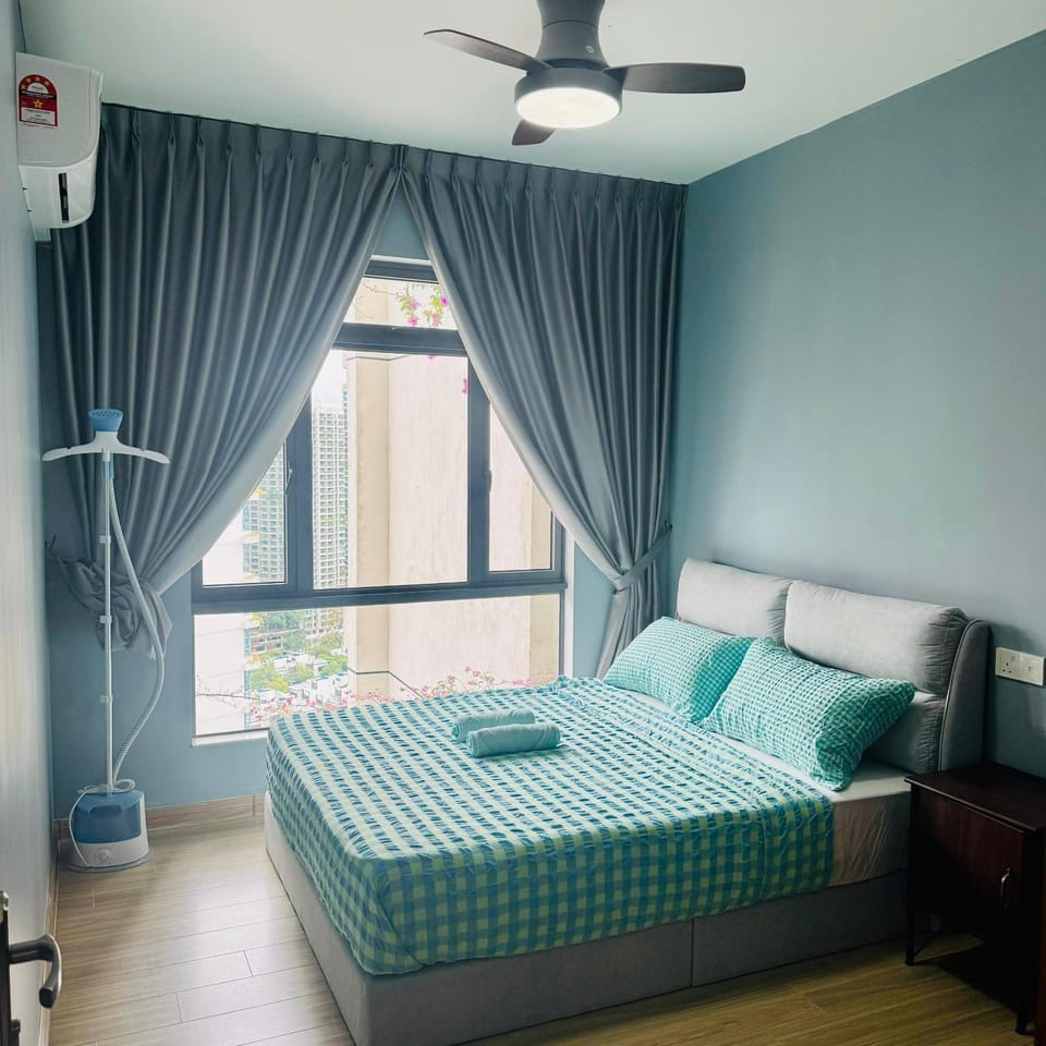 Bed, Bedroom, flat iron
