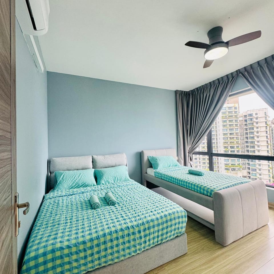 Bed, Bedroom