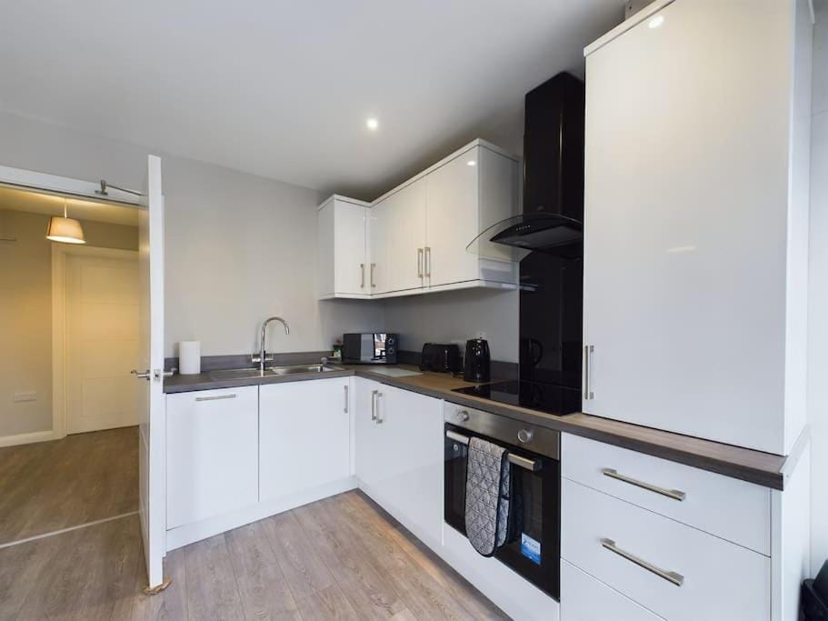 1 Bed 1 mile from City Centre Apartment in Belfast