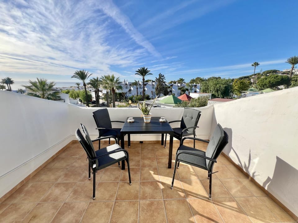 V04 Jardines 4 - Apartment Apartment in Sitio de Calahonda