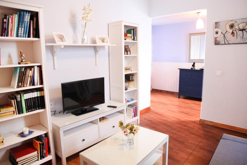 Communal lounge/ TV room, Living room, Lounge or bar