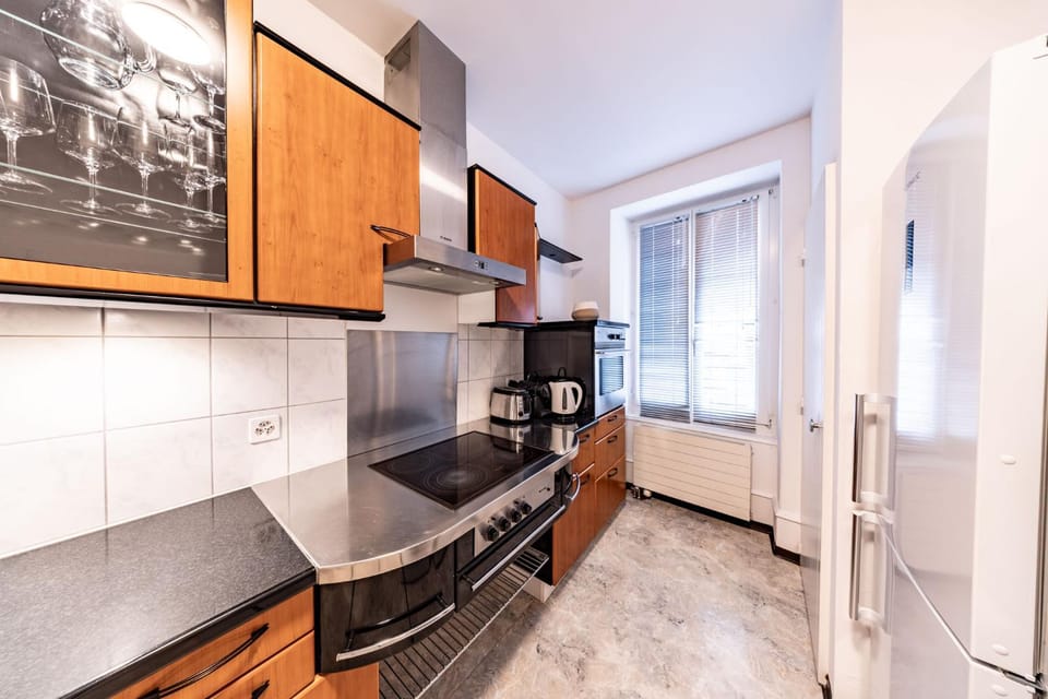 Kitchen or kitchenette, oven, stove