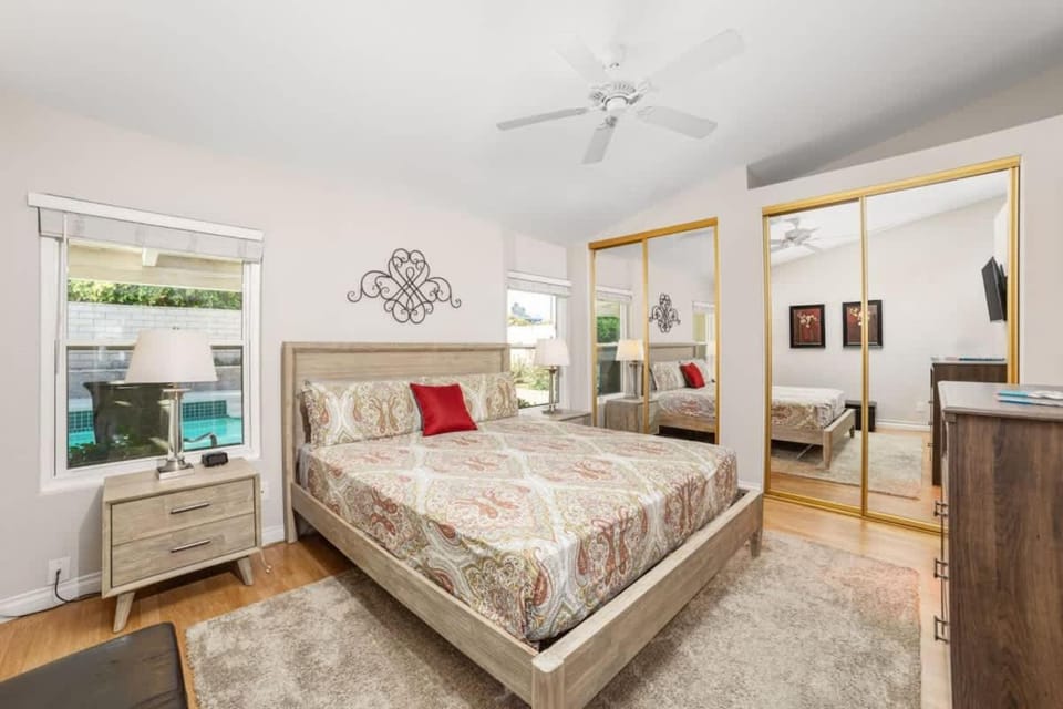 Tranquil 3BR Home w Private Pool Spa House in La Quinta