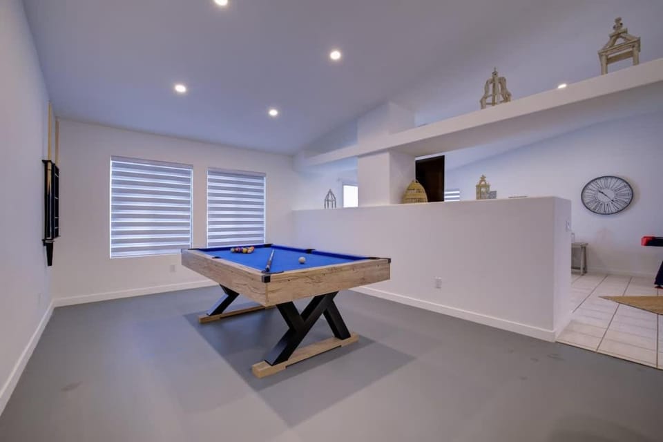 Desert Dream Getaway with Private Pool BBQ House in La Quinta