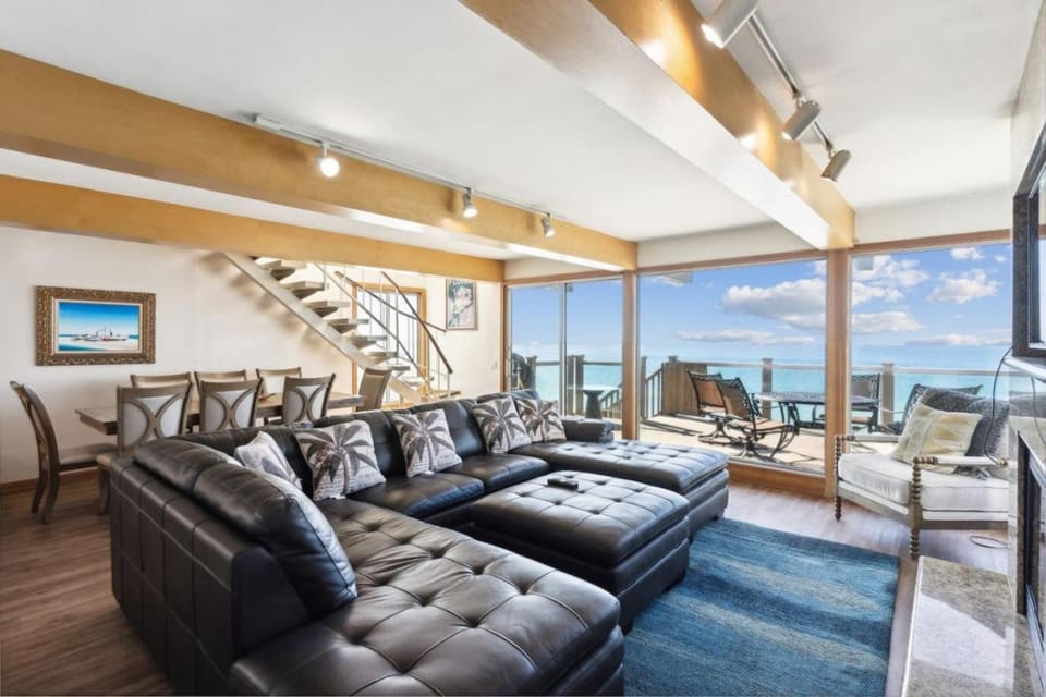 Massive 5 bedroom overlooking the water-STR14-0105 House in Capistrano Beach