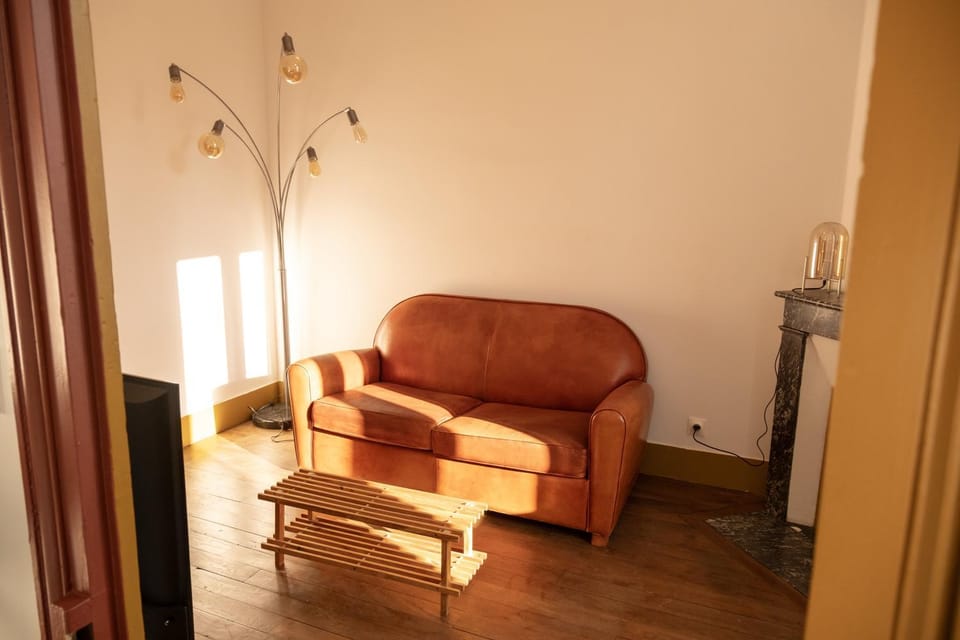 Communal lounge/ TV room, Living room