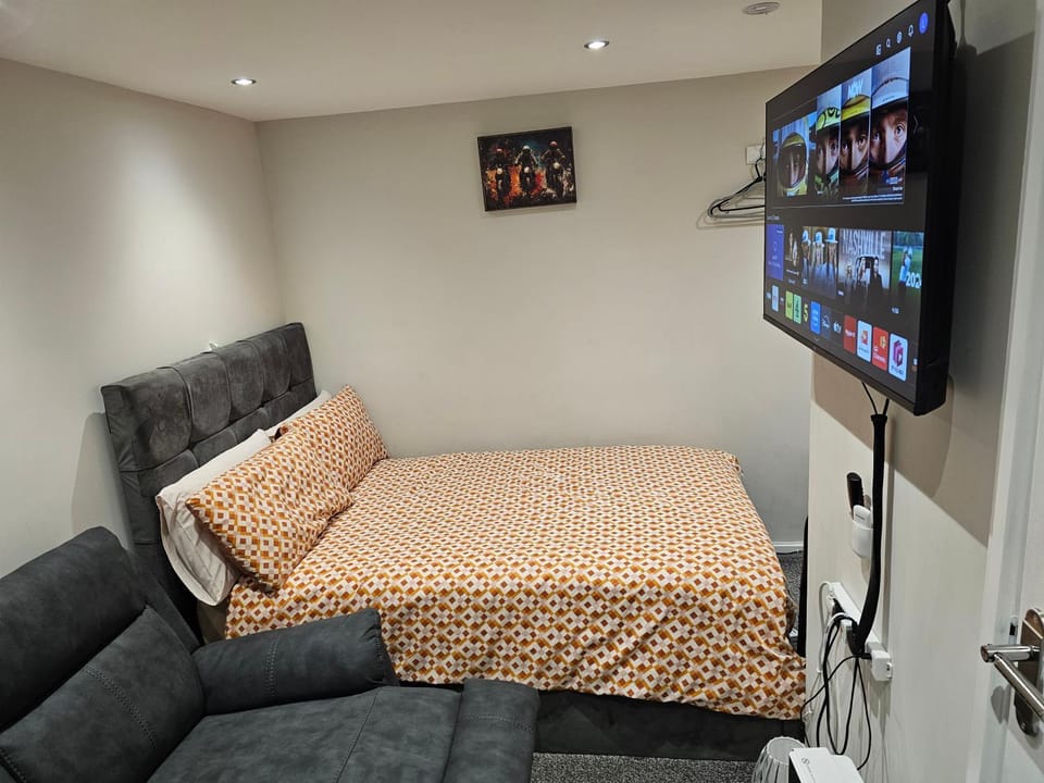Double En Suite Room Newcastle Upon Tyne Apartment in Newcastle upon Tyne