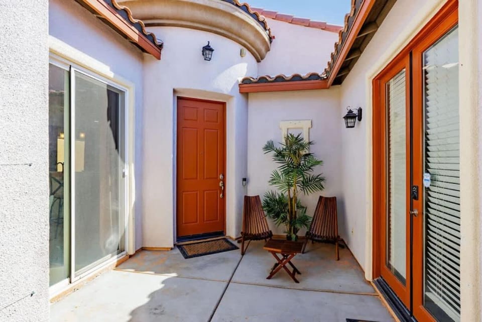 Casa Burton 82151 Burton Ave, Indio, CA 92201 House in La Quinta