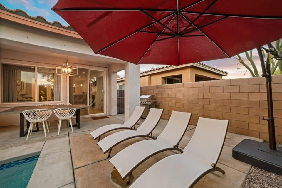 Casa Burton 82151 Burton Ave, Indio, CA 92201 House in La Quinta