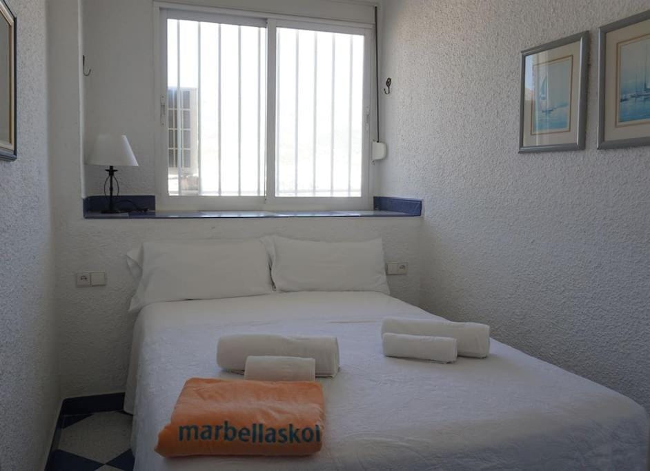 Skol 945B First Line Beach South facing 2 bedroom Apartment in Marbella