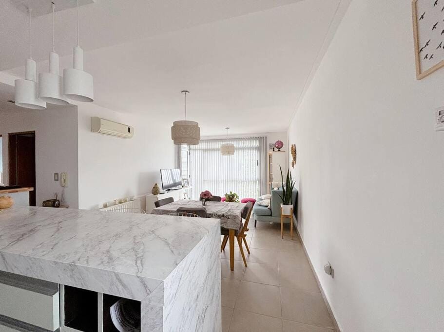 TV and multimedia, Living room, Photo of the whole room, Seating area, internet, air conditioner