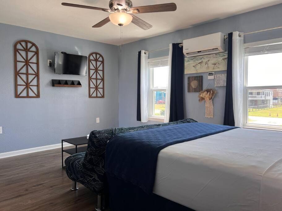 The Mark at Surfside #5 Apartment in Surfside Beach