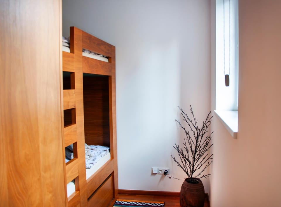 bunk bed