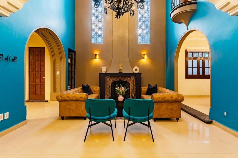 Charm near Roma Luxurious Mansion for Groups House in Mexico City