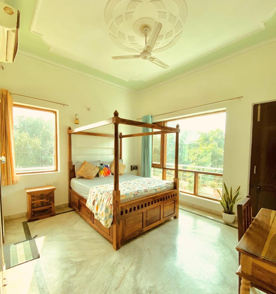 Bed, Balcony/Terrace, Photo of the whole room, Bedroom