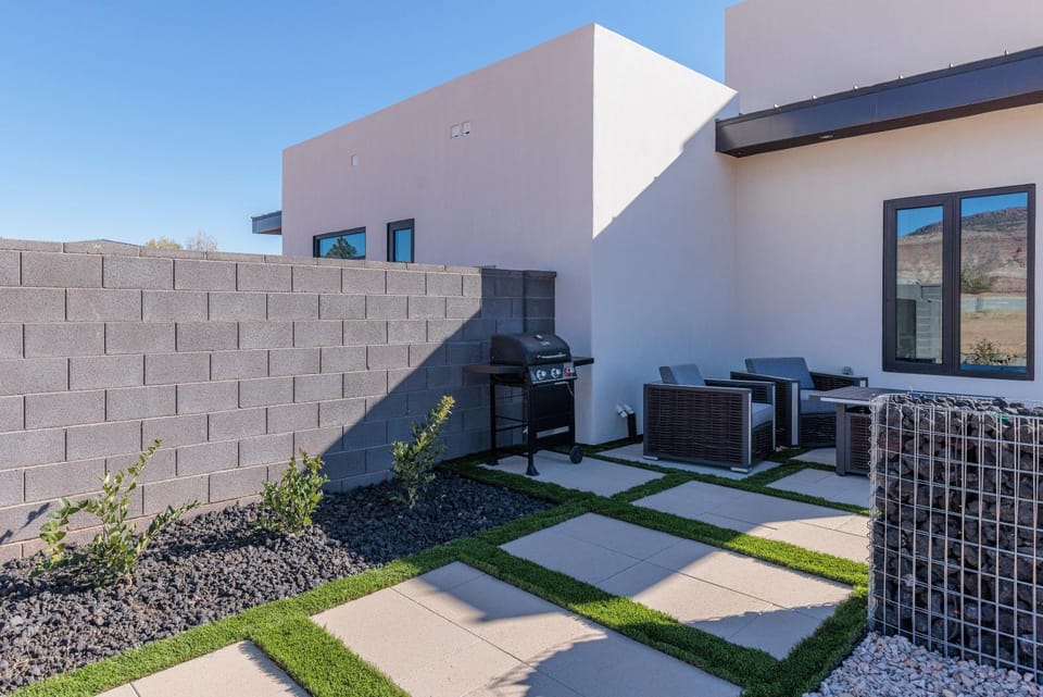 Patio, BBQ facilities