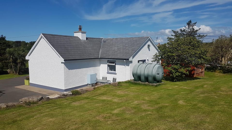 Cromlech Cottage House in County Donegal