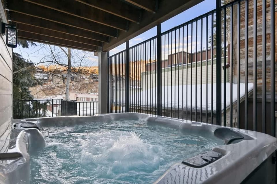 Charming Chalet in Old Town and Ski Slopes House in Park City