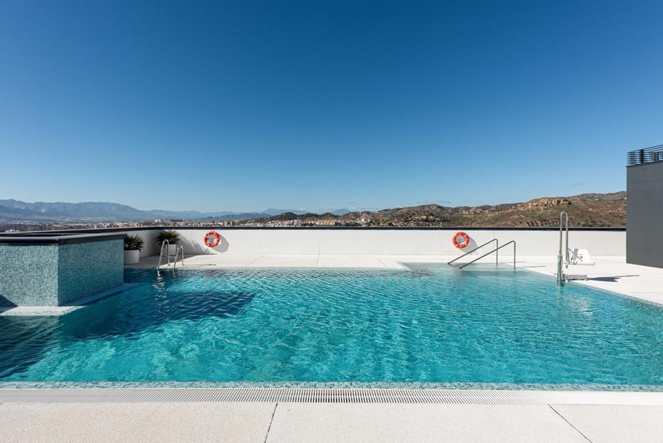 Day, Mountain view, Pool view, Swimming pool