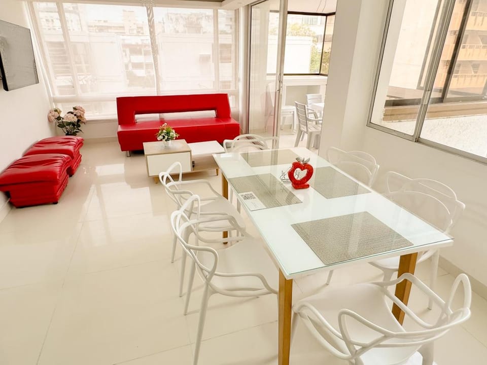 TV and multimedia, Living room, Dining area