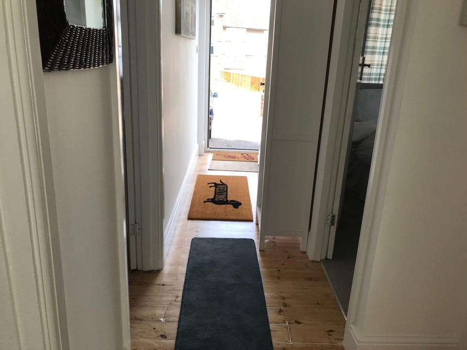 Central city free parking city 2Bedrooms Ground floor Apt Apartment in St Albans