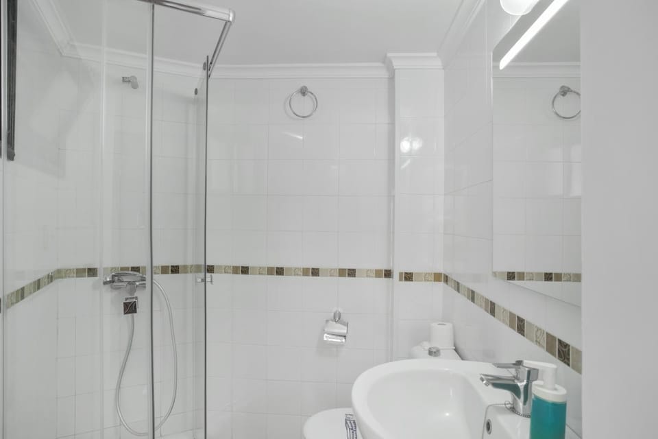 Bathroom, Living room