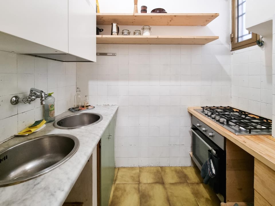 Kitchen or kitchenette