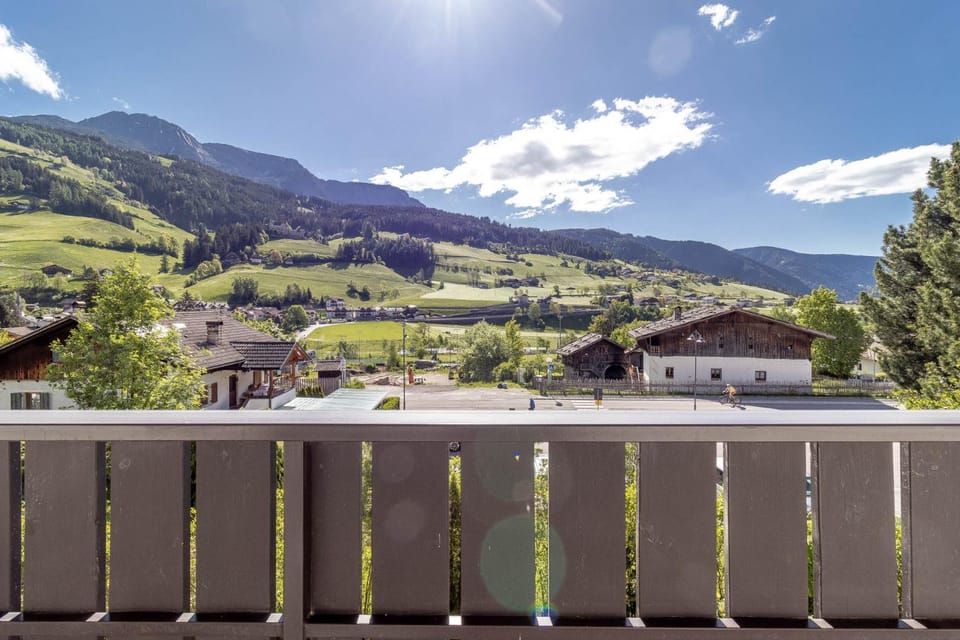 Nearby landmark, Spring, Natural landscape, View (from property/room), Balcony/Terrace, Mountain view