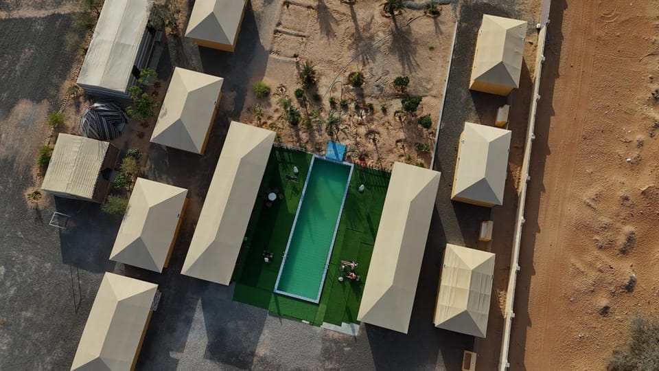 Property building, Bird's eye view, Swimming pool