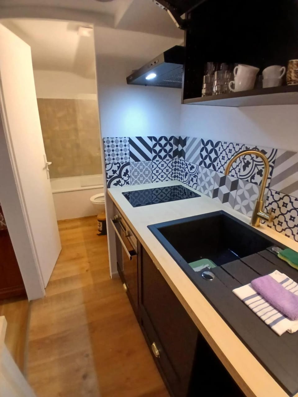 Kitchen or kitchenette