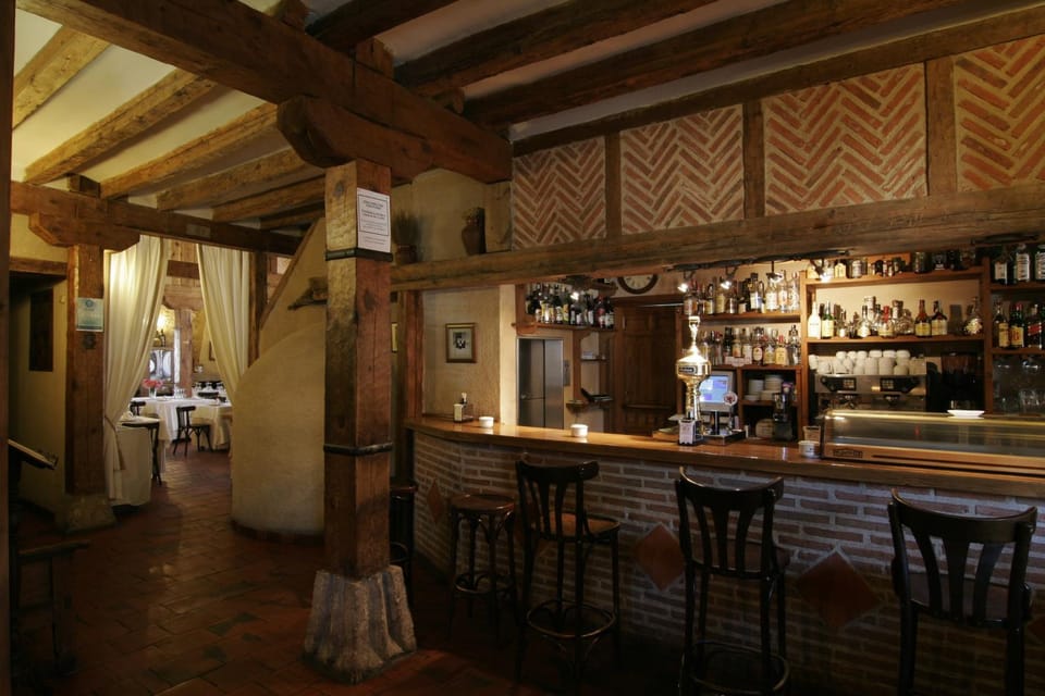 Lounge or bar